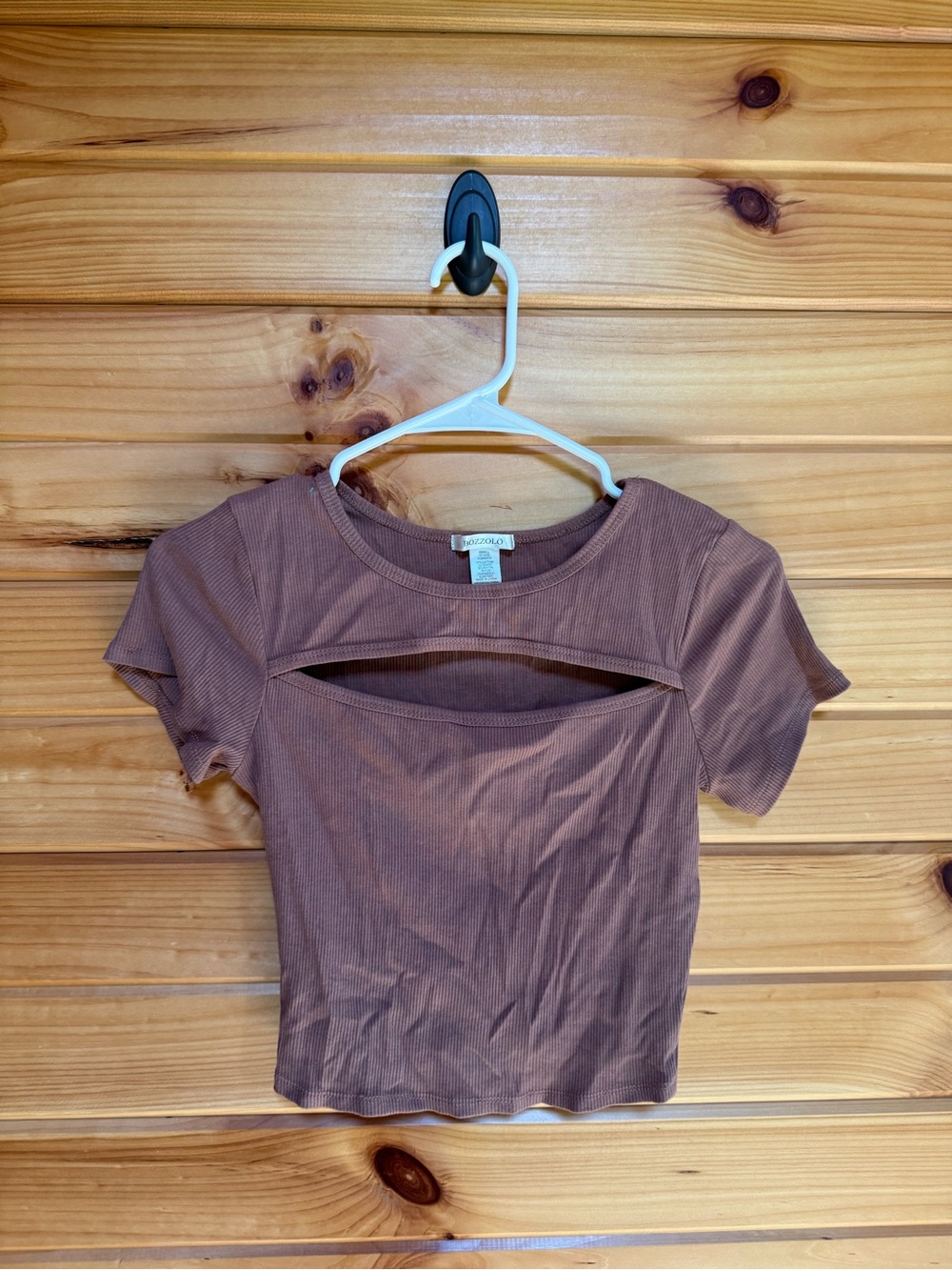 Bozzolo Mauve Ribbed Cutout Crop Top